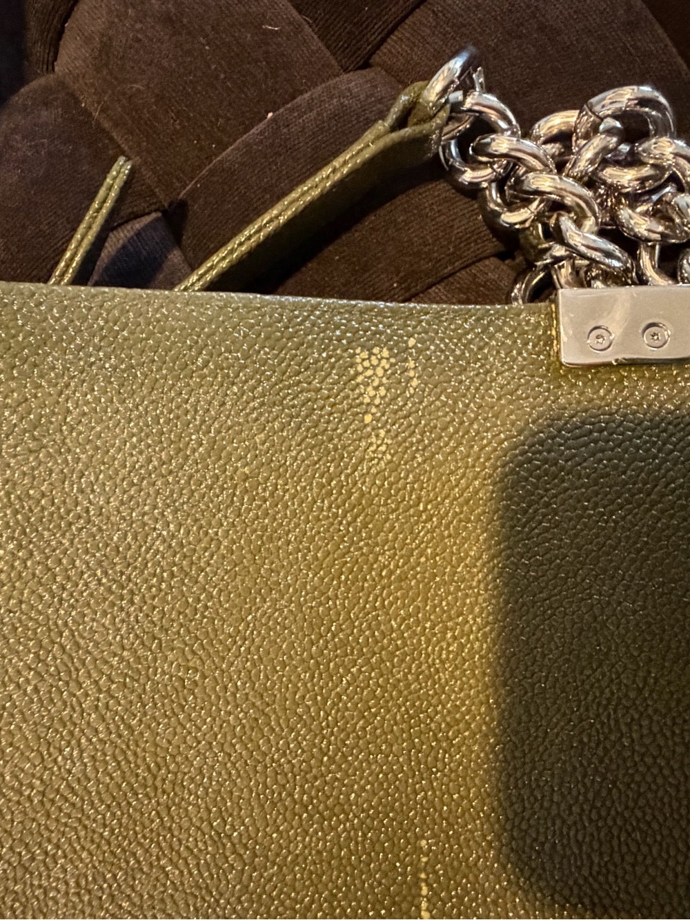INSPIRED Quilted Bag with Convertible Chain Straps - Picture 7 of 13